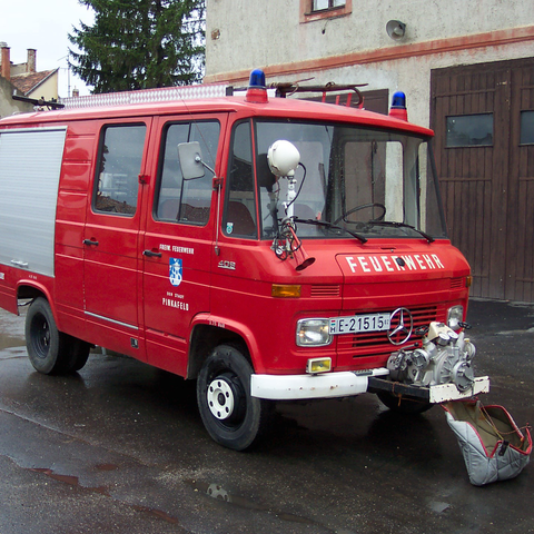 Mercedes 409 Mercedes 409